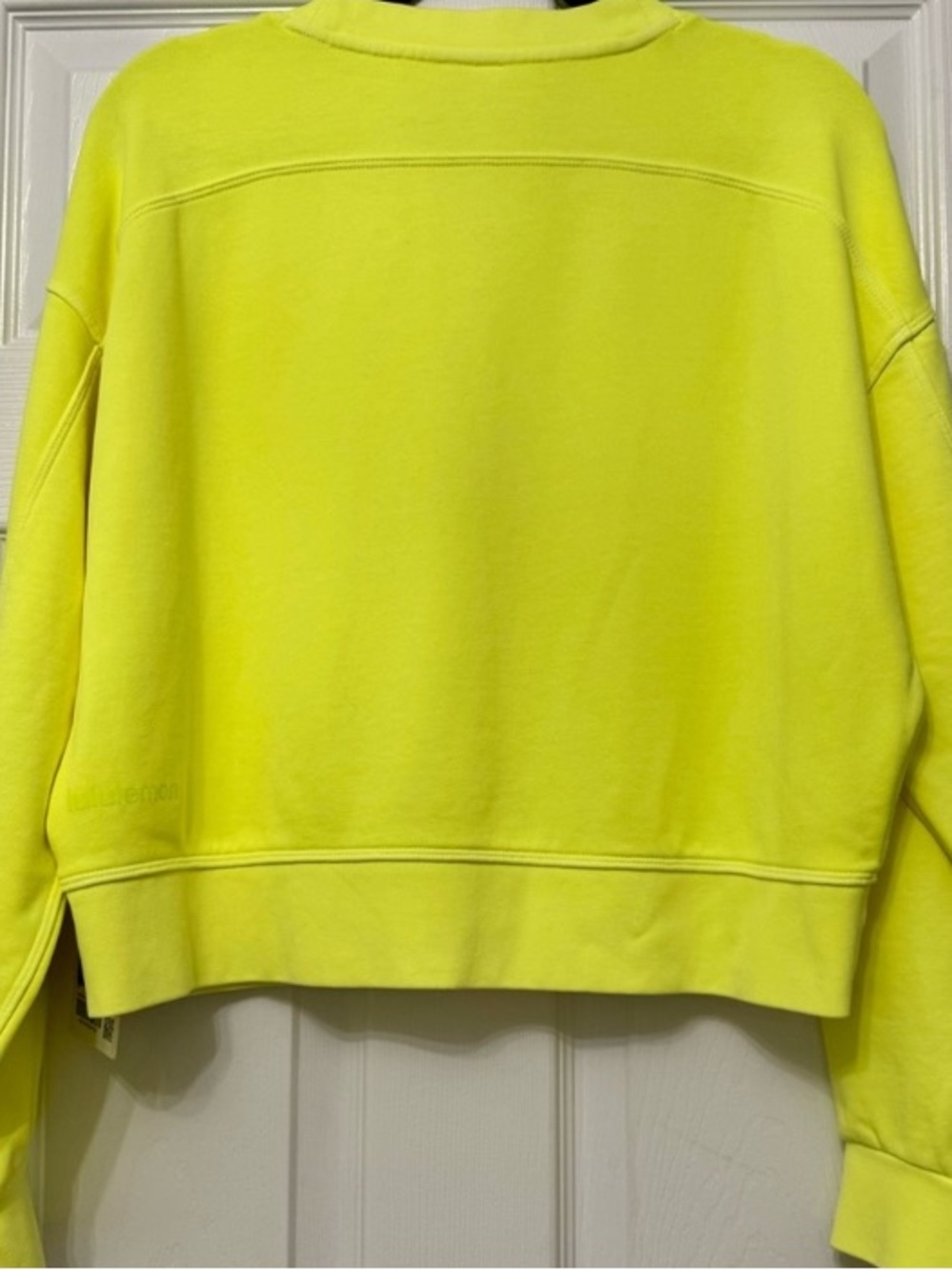 LULULEMON Rare🌟 Perfectly Oversized Cropped Crew Neon NWT🌟Size 6 - Picture 7 of 10